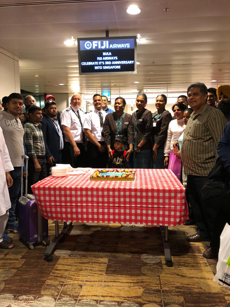 FijiAirways's tweet photo. A wonderful send off last night for our passengers and crew at @ChangiAirport as we celebrated our 3rd year of flying to #Singapore 🙌 #FJ360 What's your favourite thing about Singapore? https://t.co/iitB27KZnH