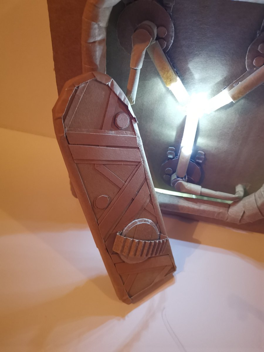 CreationsMake's tweet photo. BTTF2 Hoverboard, onto Air Mags next before I finish the delorean :-) #cardboardart #makeitsocreations #makeitso #bttf #hoverboard #mattel #fluxcapacitor #paperart #Delorean https://t.co/xjkvWB6Hbp