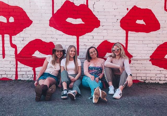 semoalphaphi's tweet photo. Go Greek and sign up for formal recruitment today! ☆
•
•
•
Comment below why you went Greek!
#momsday #alphaphi #goaphi #aoe https://t.co/02L0ROM9Zu https://t.co/D9cQUzdTrC