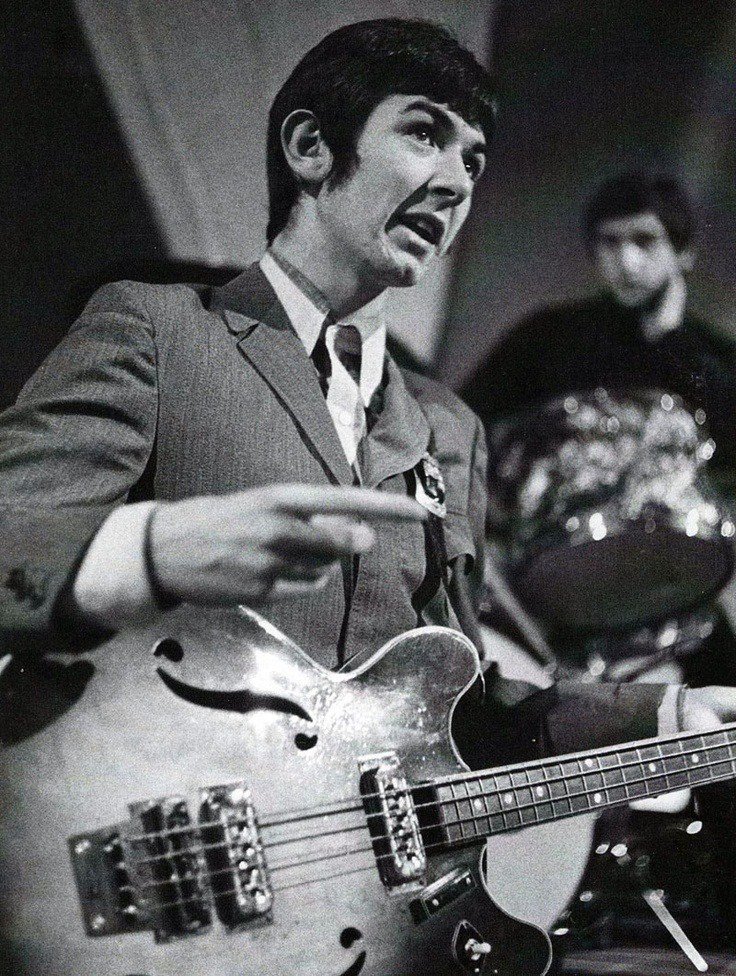 Feliz cumpleaños / Happy birthday Ronnie Lane (1946-1997)  
