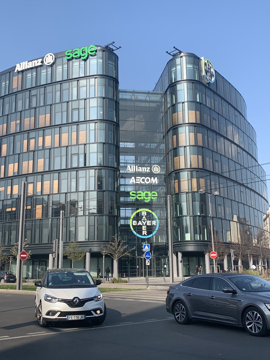 dbrecruit's tweet photo. Wonderful day at the Sage Paris office. Thank you to @vbeltranlopez for the packed agenda! Awesome meeting everyone. #ILoveSage #LifeAtSage https://t.co/p6haQaVREH