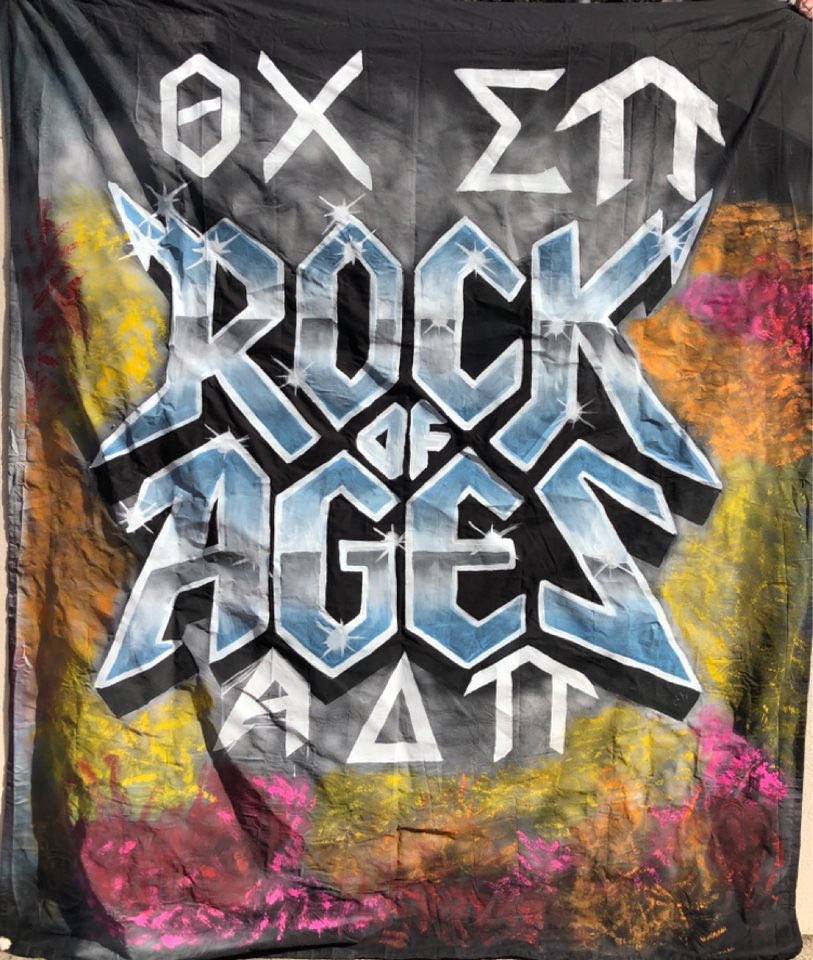 EKUGreekWeek's tweet photo. Vote for AΔΠ, ΘΧ &amp; ΣΠ here! https://t.co/GNGgpRAsqb https://t.co/86uk4U3l8A