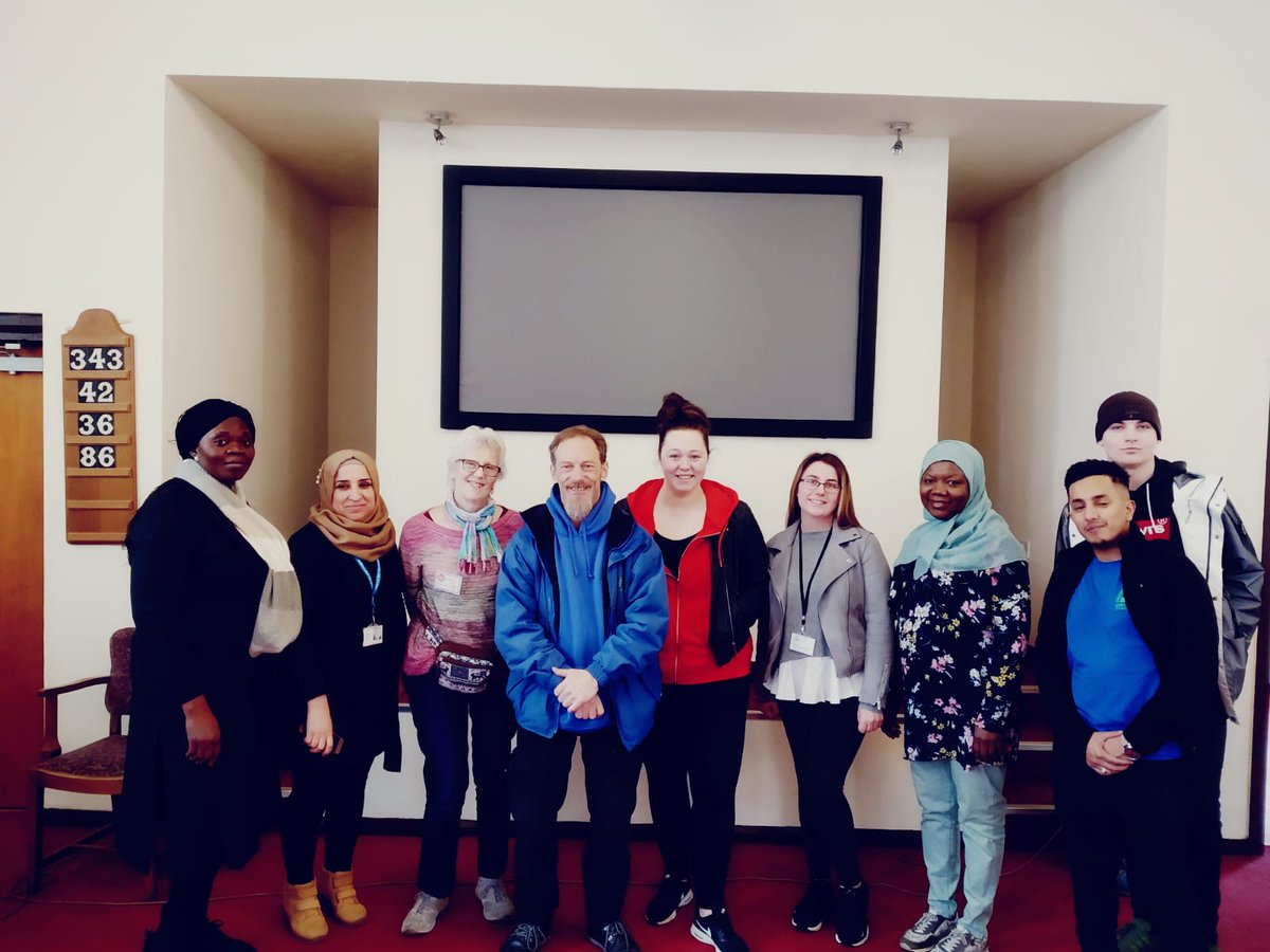 oldham_ukeff's tweet photo. Hello #OldhamHour busy day for us at the #foodaidhub great helpers from @GroundworkBBOR @groundworkuk and our lovely #ukeff #volunteers #teamukeff https://t.co/RQ1OUdVZPm