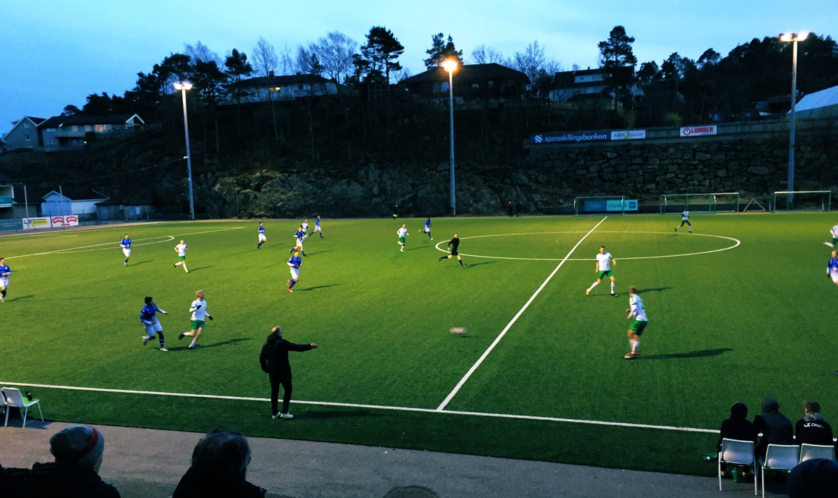 paaballpodkast's tweet photo. #4div11: Fløy 2 - Jerv 2 6-0
#4div11: Tveit - Farsund 4-4
#4div11: Våg - Søgne 1-1
#5div1: Lillesand IL - RIL 2 10-0
#5div2: Just - Hånes 0-2
#5div2: Torridal - Greipstad 3-2
#5div2: Tigerberget - VFK 2 2-2
#6div2: CFK - Just 2 3-1 https://t.co/RRiemjd8hr