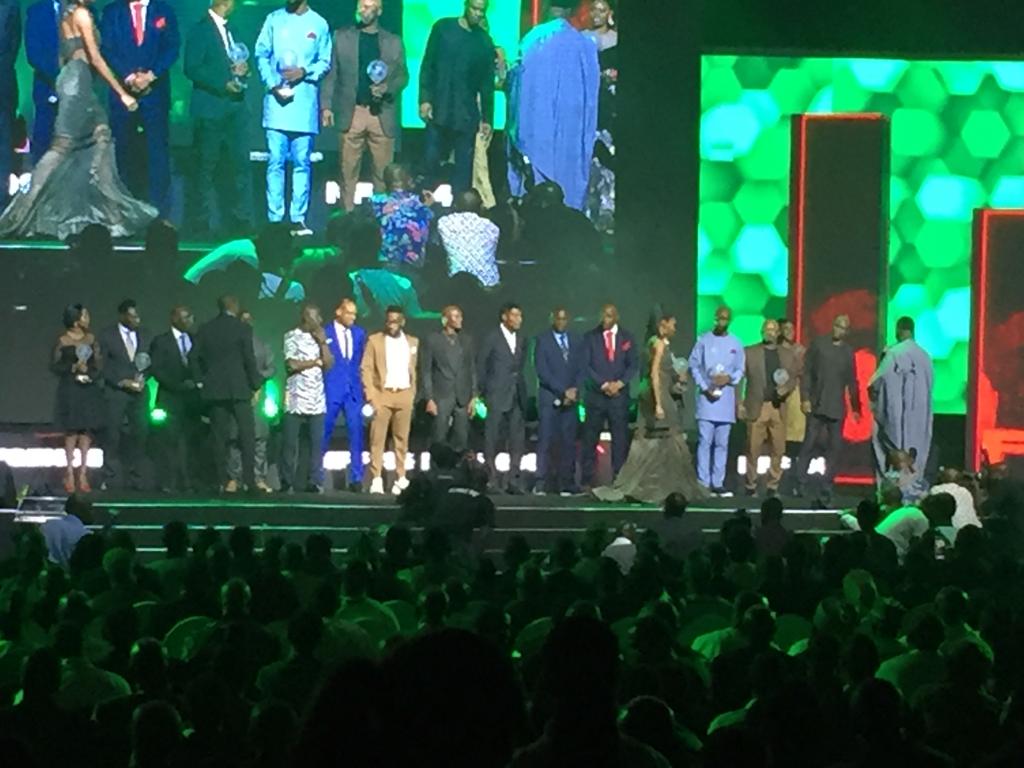 aiteonffawards's tweet photo. #AiteoNffAwards2019

The 1994 @NGSuperEagles 

LEGENDS! 

#NightsofLegends #LegendsOfNigerianFootball #AiteoNffAwards https://t.co/61JM0IuycE