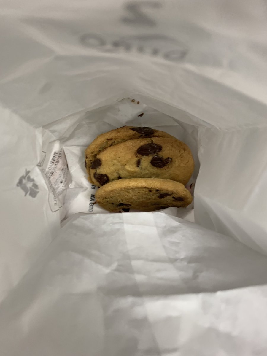 mesaa_____'s tweet image. #3cookies RT for good luck