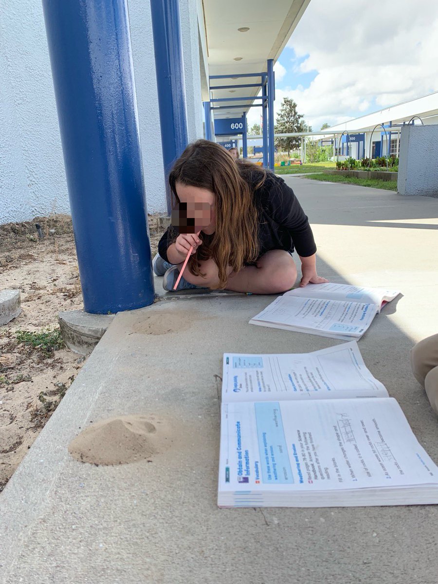 phillipsmrsh1's tweet photo. Students put their knowledge of erosion to the test with a hands on activity. Mrs. Long-Coy’s class walked by and asked my class questions about our mountains and straws. #handsonlearning @PineGroveAP https://t.co/FiSBmNhobw