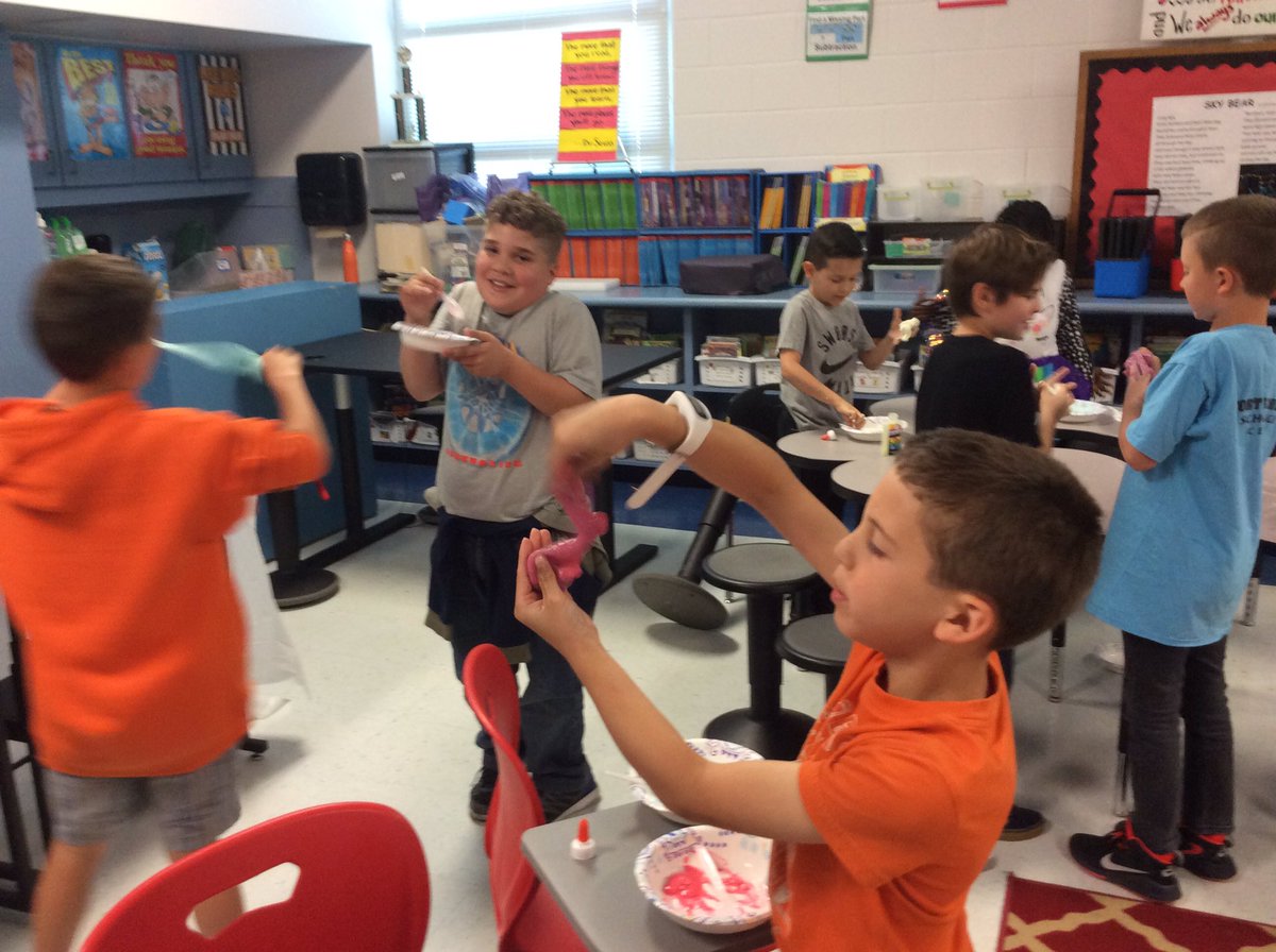 rfrancis05's tweet photo. Boxtops Reward Slime party—thanks PTO for providing this fun opportunity for our class! #FSHEROCKS https://t.co/2RhvD5hI4u