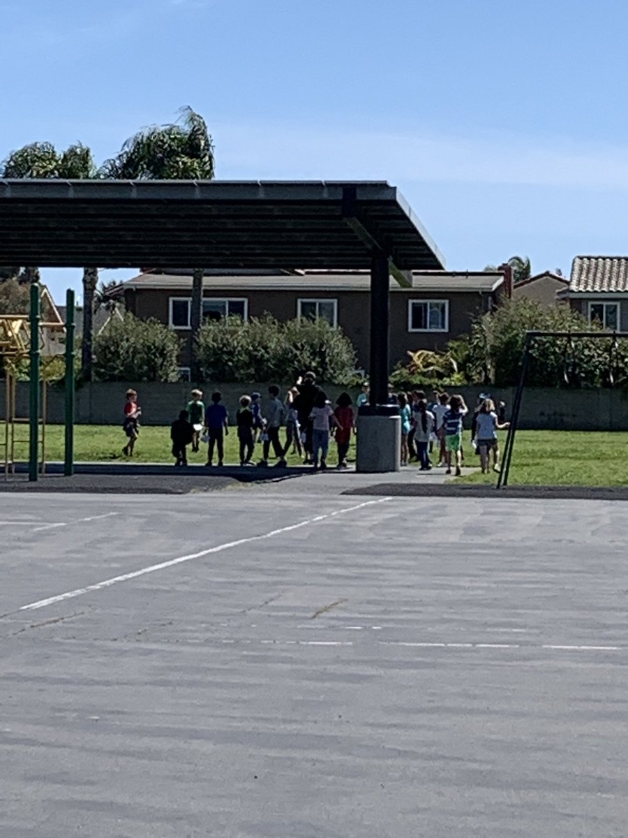 Haweselementary's tweet photo. Our 3rd graders are on the search for the elusive bird - liraloof! #diduseeit #jk #aprilsfool #behawesome #hawesnation https://t.co/EXLhsF1q4P