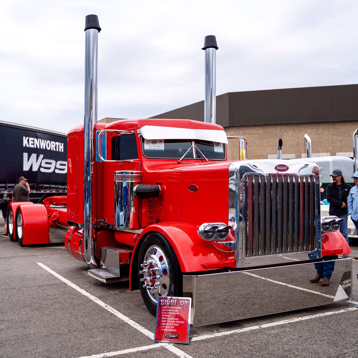 We’ve seen this #truck all around the net but we wanted to post our own angle of this bad boy.. enjoy! From #MATS 2019 😎 <a href="/peterbiltmotors/">Peterbilt Motors Co.</a>