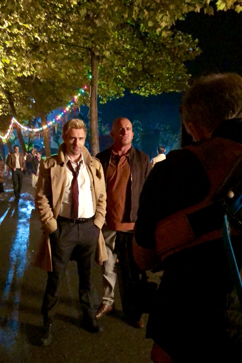 Caity Lotz tweet media