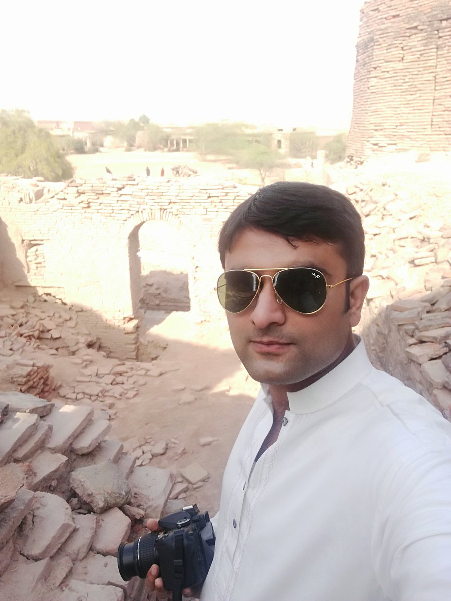 kamranisbest's tweet image. Out of caption but was willing to tweet 😂😎 at #Punjab #Pakistan