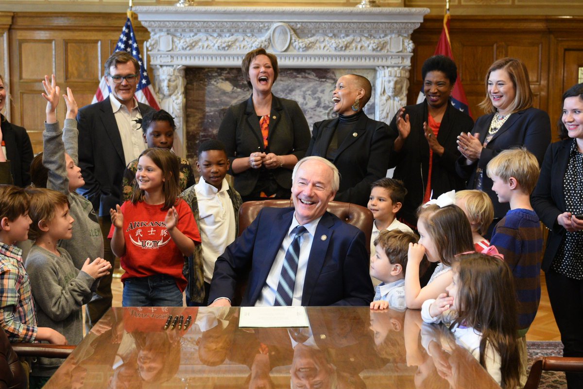 AsaHutchinson's tweet photo. Rarely does a governor have the opportunity to sign such a popular bill. Recess is a time for exercise, exploring the outdoors, &amp; spending time with friends. I am happy that we can set some minimal time for recess by signing HB1409. This will promote a healthy, active Arkansas. https://t.co/CpLIdZ5HGj