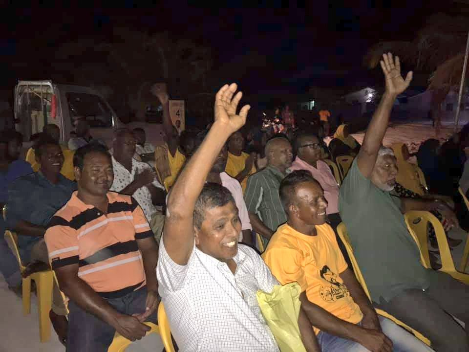 EbrahimRashid78's tweet photo. ދުވާފަރު ދާއިރާ ތިލަފަތައް
“Agenda Gurubaan” jagaha hulhuvumuge kanmathee bahdhaluvun.
#Vote4Isse✅
#ThafaathuDhakkaanan

#Agenda19
#Majlis19Thilafathah https://t.co/985JtX4UAR