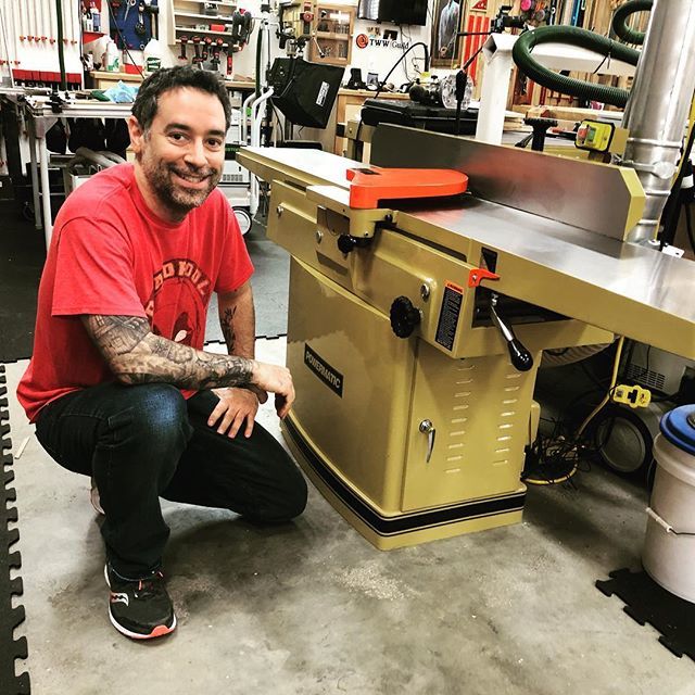 Happy boy! Only a couple hours to get this sucker off the pallet and cutting wood. Calibrated right out of the box too! It’s going to be great having the additional capacity! 12” baby! 👌🏻💪 @powermatic.woodworking makes a beast of a jointer!! And reme… ift.tt/2JXhyNA