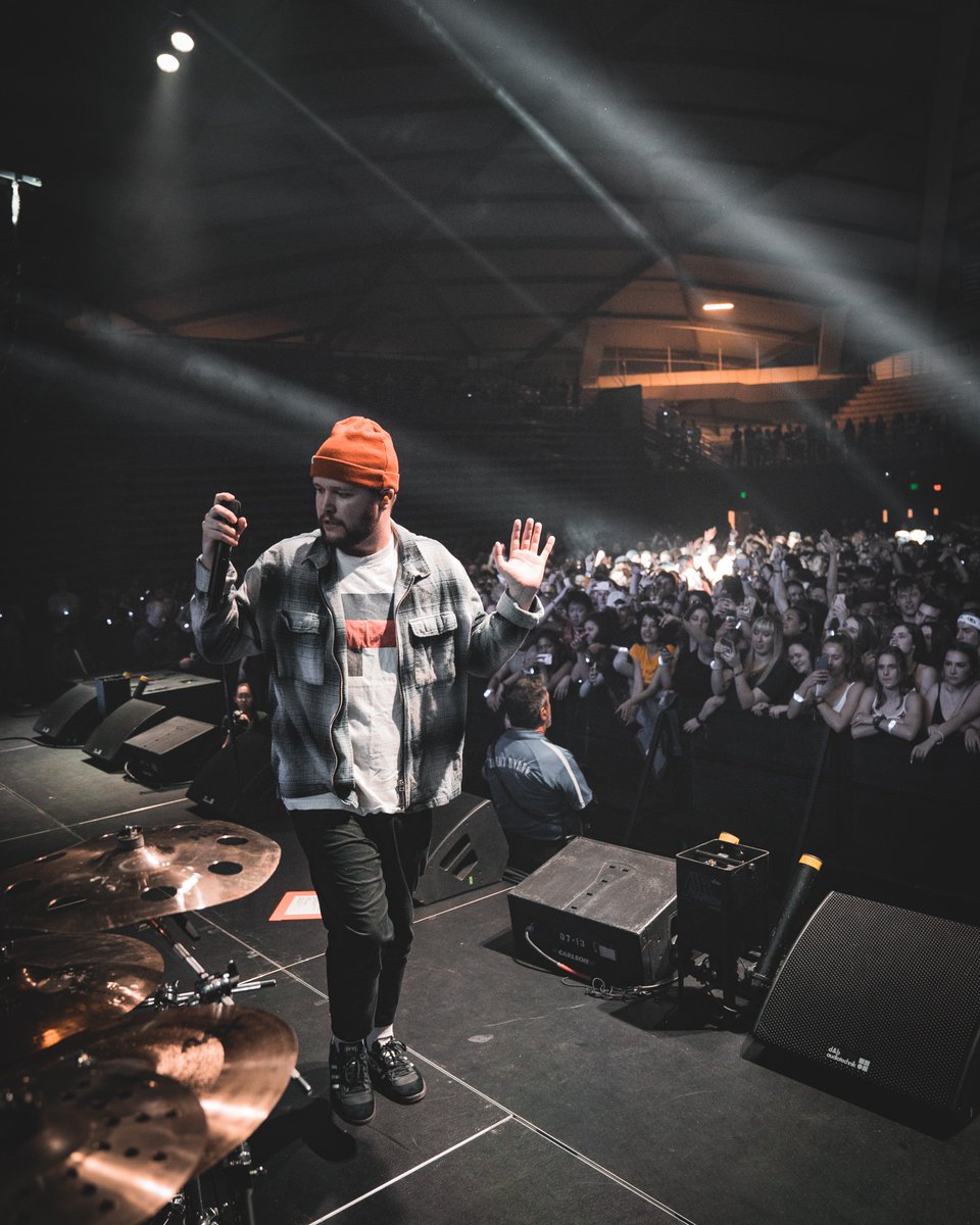 TeamVisionary's tweet photo. From the University of Portland with love. #FromTourWithLove
πΈ: @bescphoto https://t.co/gPQYaFZUFO