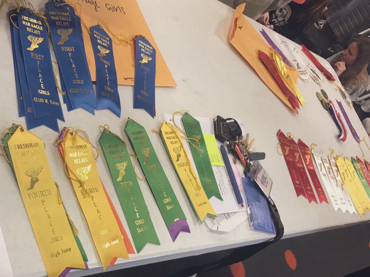 Heritage_xc's tweet photo. Not even 1/2 of them! Ribbons on ribbons. #everyday #everypractice #everymeet #wareagles #relentless https://t.co/vEzDAsSY1Y