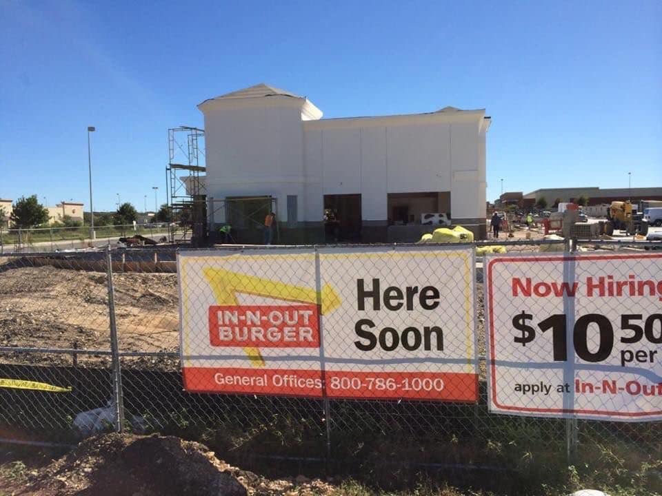Kalebbrooks11's tweet photo. First one in Kansas is opening up and it’s going to be in Overland Park, Kansas 😭🙌🏾 https://t.co/78gvCAprnJ