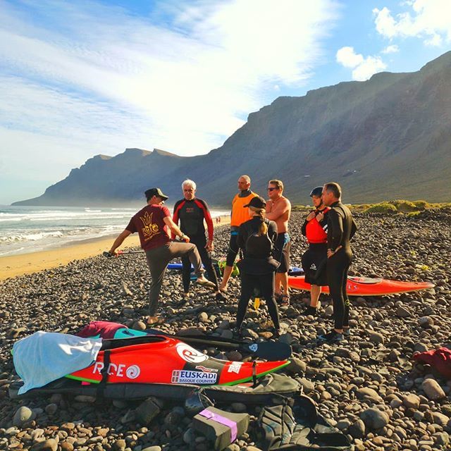 KayakBak's tweet photo. #ktc #kayaktribe #kayaktribecanarias #lanzarote #canaryislands #holiday #oceanlove #oceanlovesports #orixen #itours #watertech #watertechsurfmachines #watertechsurfmachinesitalia #kayaksurfnet #mariottifilms #aopaddles #aòpaddles #oasissurfhouse #surfcam… https://t.co/TpgEgwnNRF https://t.co/7y7MSxK4da