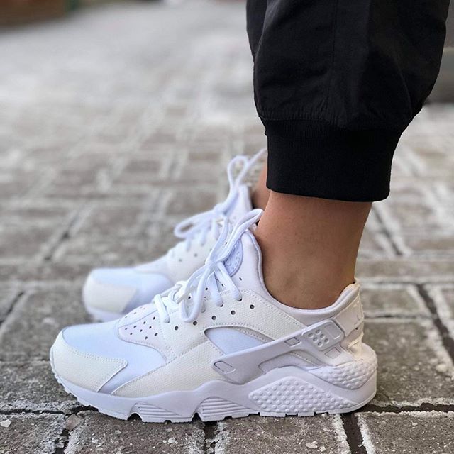 The Inc. on Twitter: "Spring 2019 Collection Womens Nike Air Huarache Run “White” 634835-108 $145.00 CAD Available in all store locations https://t.co/Bg5pPs3vNp Free Canadian Shipping #TheClosetInc #TheClosetIncLondon #TeamCloset ...