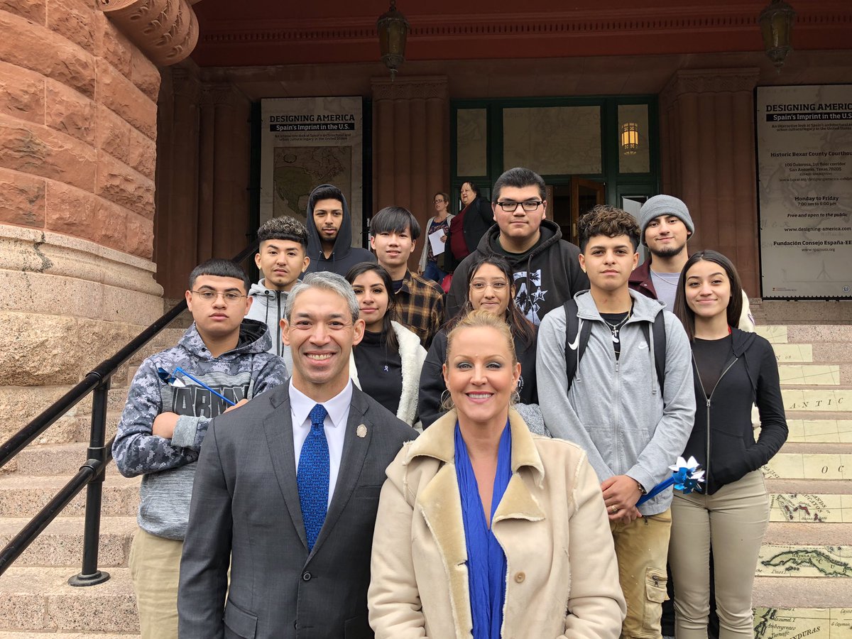 @TCASanAntonio Highlands @TexansCan @SAISD were there with our Mayor of SA kicking off Child Abuse Awareness Month on a chilly morning in front of Bexar Cty Courthouse #everychildhasavoice