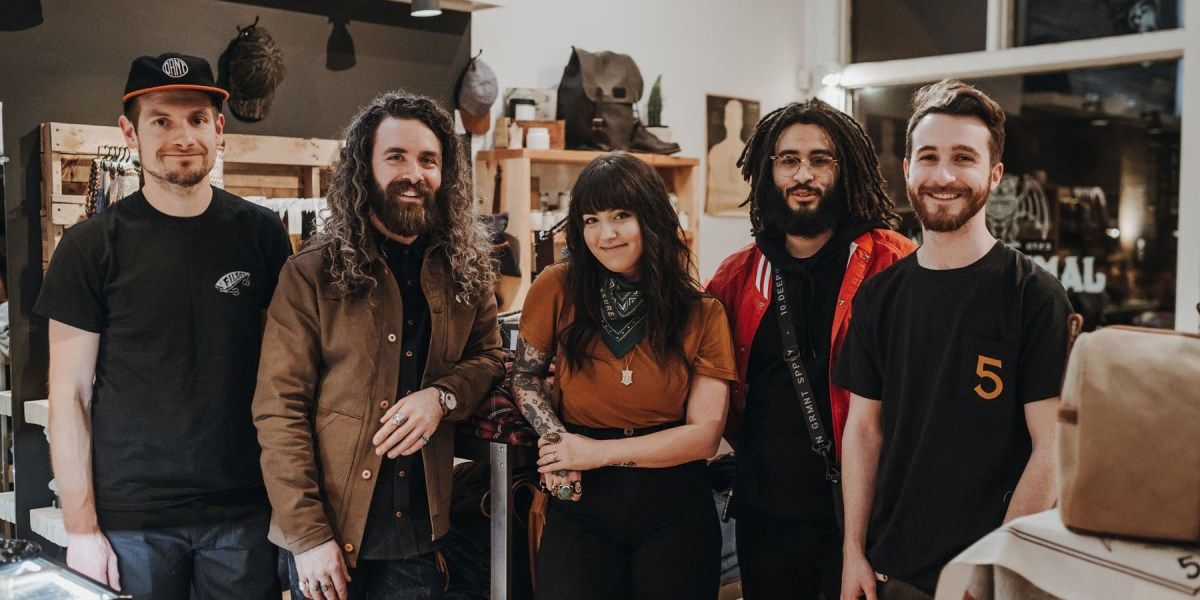 PatternIndy's tweet image. Congrats @JamesDant_Indy on the 5 year anniversary and the awesome rebrand! Learn more about the brand on #patternindy
buff.ly/2YBMkyU