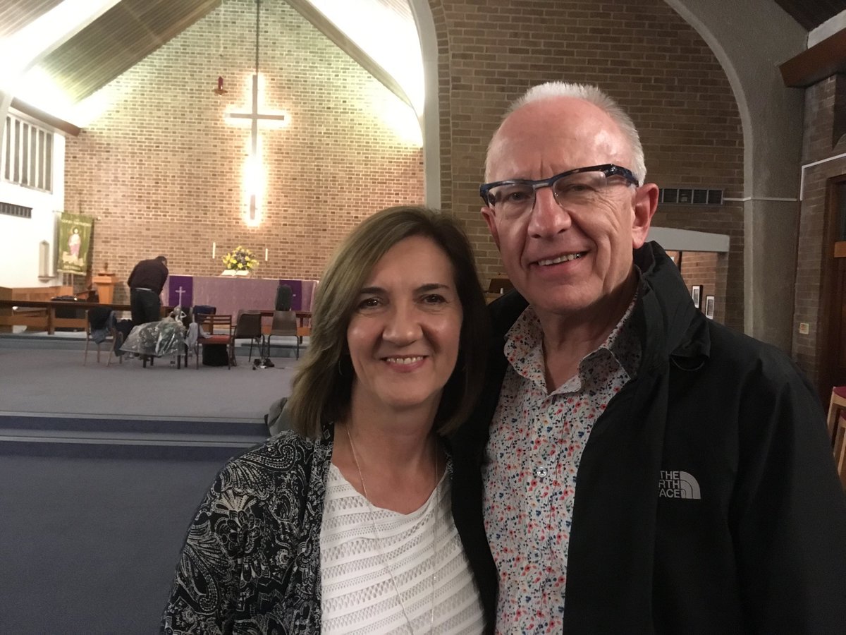 jackyjwise's tweet photo. What an awesome night #heswallparish with Jeff Lucas and Searchlight Theatre Company. So encouraging! #therearenordinarypeople https://t.co/Ct3tbk1b5v