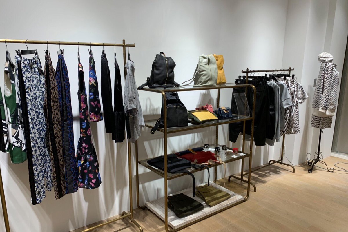 ▲▼新取扱店舗情報▲▼
ALTER by SPACE ENGINE
ginza.tokyu-plaza.com
instagram.com/p/BvuoRnFj4KF/
東京都中央区銀座5丁目2-1
東急プラザ銀座4F

#NADARAS #newstockist
#alterbyspaceengine
#tokyuplazaginza