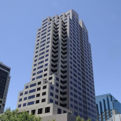 sacstartup's tweet photo. More coworking news: @WeWork planning first Sacramento location at 400 Capitol Mall (Wells Fargo Center). 45,000-sf on 4th &amp; 5th floors will accommodate 800+ members. https://t.co/2wIfeCEFVq via @Sacbiz #startupsac #sactech https://t.co/7Q0kzBsfdL