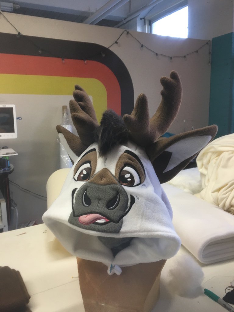 mangoislandarts's tweet photo. Quinzee is lookin like a darn cute ‘bou if ever I saw one! https://t.co/Ql0N9Vsv7r