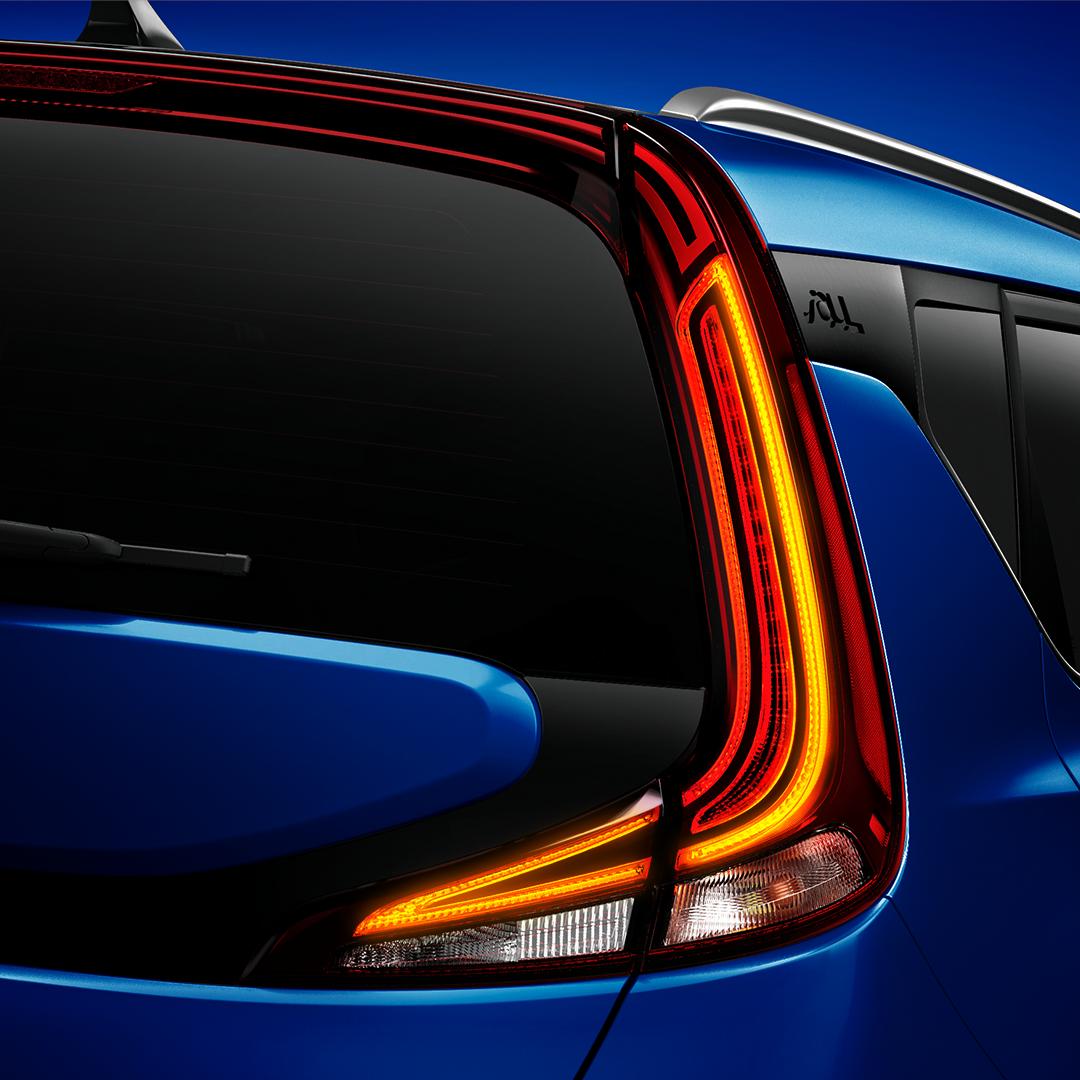 KiaMexico's tweet photo. Sabemos que detuviste tu TL para verlo unos segundos más. 😍
Da ♥ si el nuevo #KIASoul 2020 te enamoró tanto como a nosotros. #OnlyYouKnowWhy
Conócelo 👉 https://t.co/VlFC0VxXAC https://t.co/3UXy3LxWxt