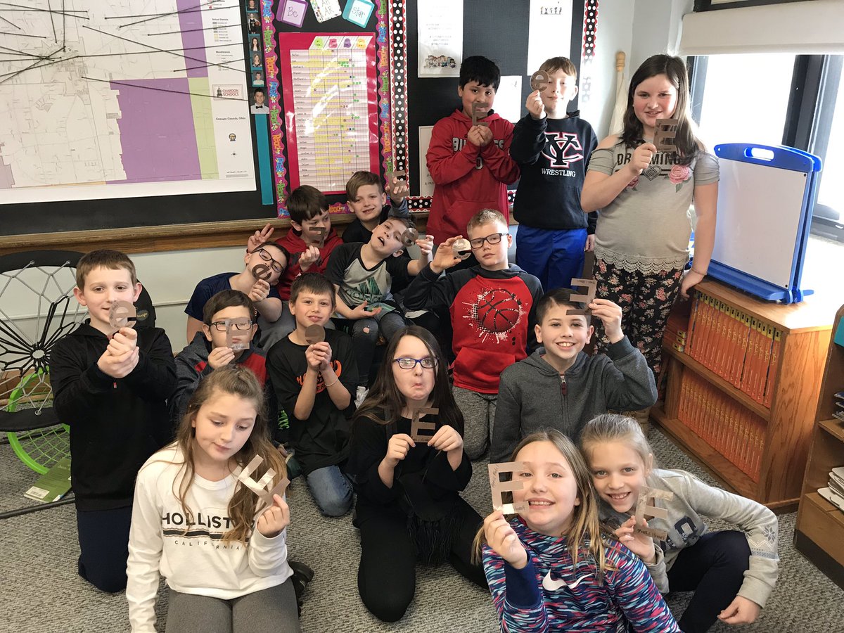 retiredparkprin's tweet photo. Third graders were tricked today. Brownies were the favored treat. April fools fun!
Thank you Mrs.C.Stewart.#WeareChardon https://t.co/036BVlJK0Q