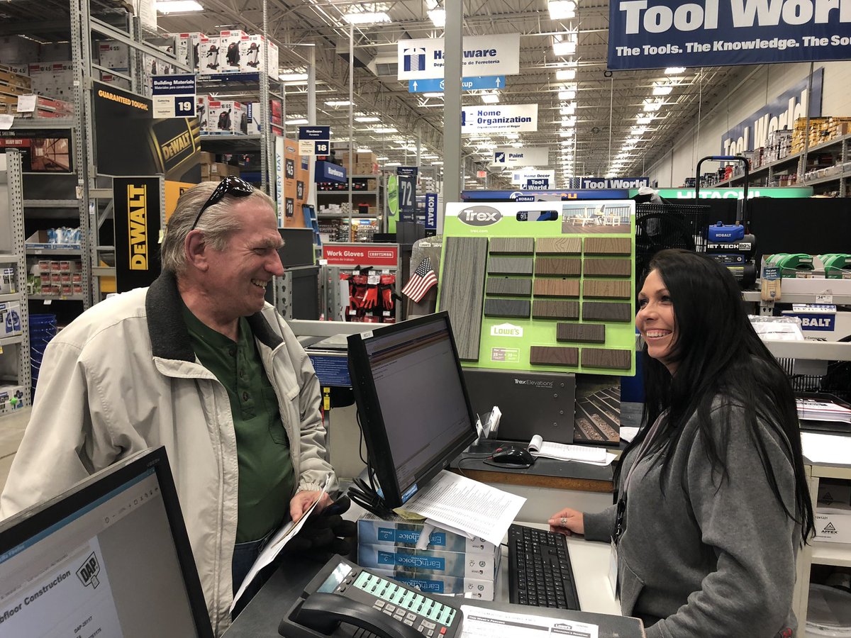 natranger2016's tweet photo. New associate Jessica, in pro today, getting her first install with a faucet! Awesome job! @store579mo @1280Market https://t.co/7emdLTSJ31