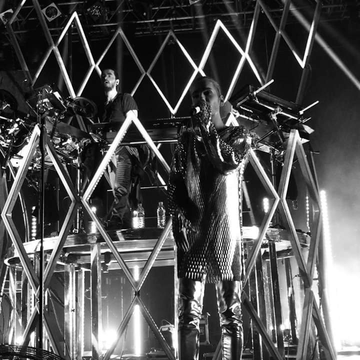 BillKaulitz_DE's tweet photo. #TokioHotel #DreamMachineWorldTour in Leipzig (01.04.2017) https://t.co/7IFptOfj7M