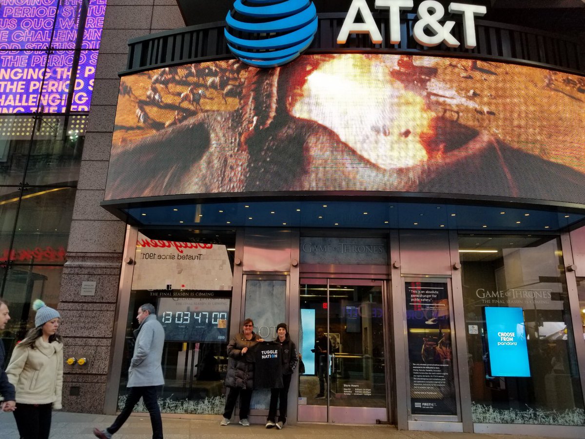 **NYC UPDATE**  TuggleNation spotted at Times Square for the GOT countdown in front of the AT&amp;T store. #TUGGLENATION <a href="/anthonyetuggle/">Anthony E. Tuggle</a> @attobtm