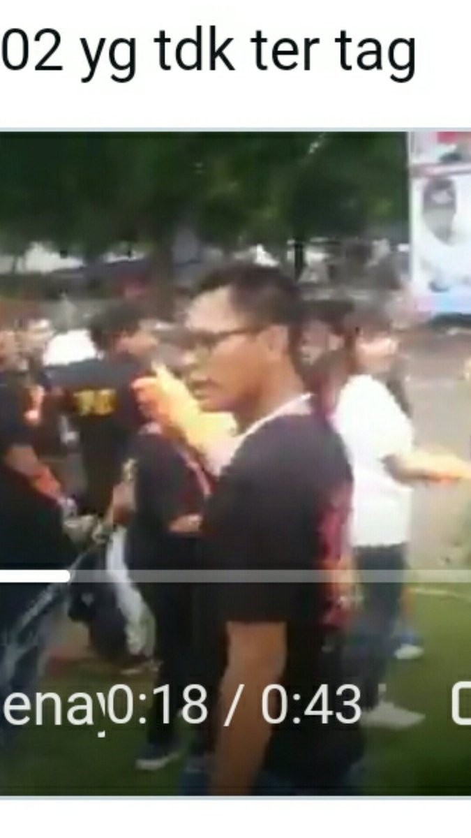 @SulamiAnjar @MbahUyok @RajaPurwa @TehTJEMPLUNG @Restcayah @mpuanon Pelakunya koq masih itu2 aja...
Masih ingat laki2 yang berkaca mata dengan si ibu Pendrama CFD ini?