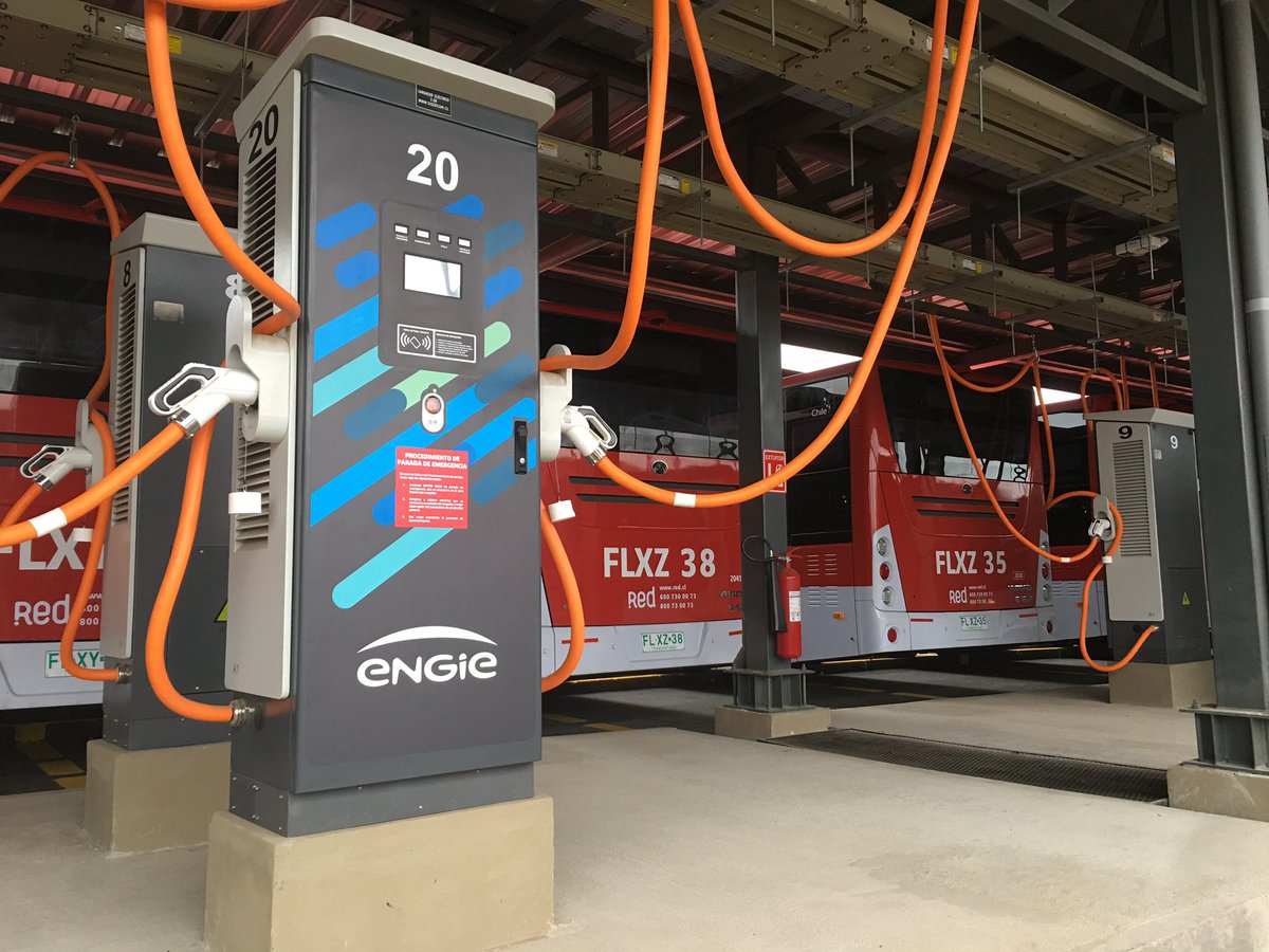 axel_leveque's tweet photo. Hoy empesaron nuetros buses electricos en @Red_Movilidad, una calidad de servicio y una evolución hacia el cero carbono consistente con el tercer milenio. ⚡️🚌 https://t.co/spaOEOR5n2
