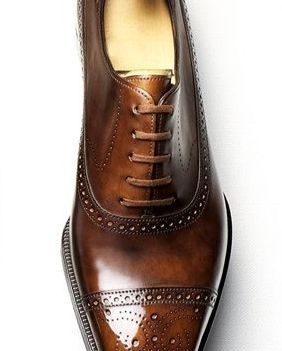 Celebrating Shoes
#honeandstrop #menssuits #dapperman #tailormade #Mompreneur  #madetomeasure #stylishmen #gentlemenstyle #suitedandbooted #meninsuit #menwithclass #bespokestyle #entrepreneur #mensshoes  #fashionstylist  #bespokesuit #bossbabe #femaleentrepreneur #womeninbusiness