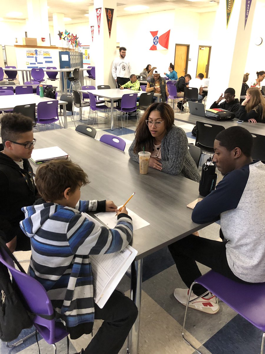 DELTAMUALPHAS's tweet image. Thank you to the Real Men Real Heroes program for allowing us to tutor students at Chester Lewis Elementary. Also a special thank you to the 2018-2019 Miss Black and Gold Court, the women of @wsuDG and everyone who came out to help! #AlphaWeek2019 #DeltaMuAirlines #The99thHouse