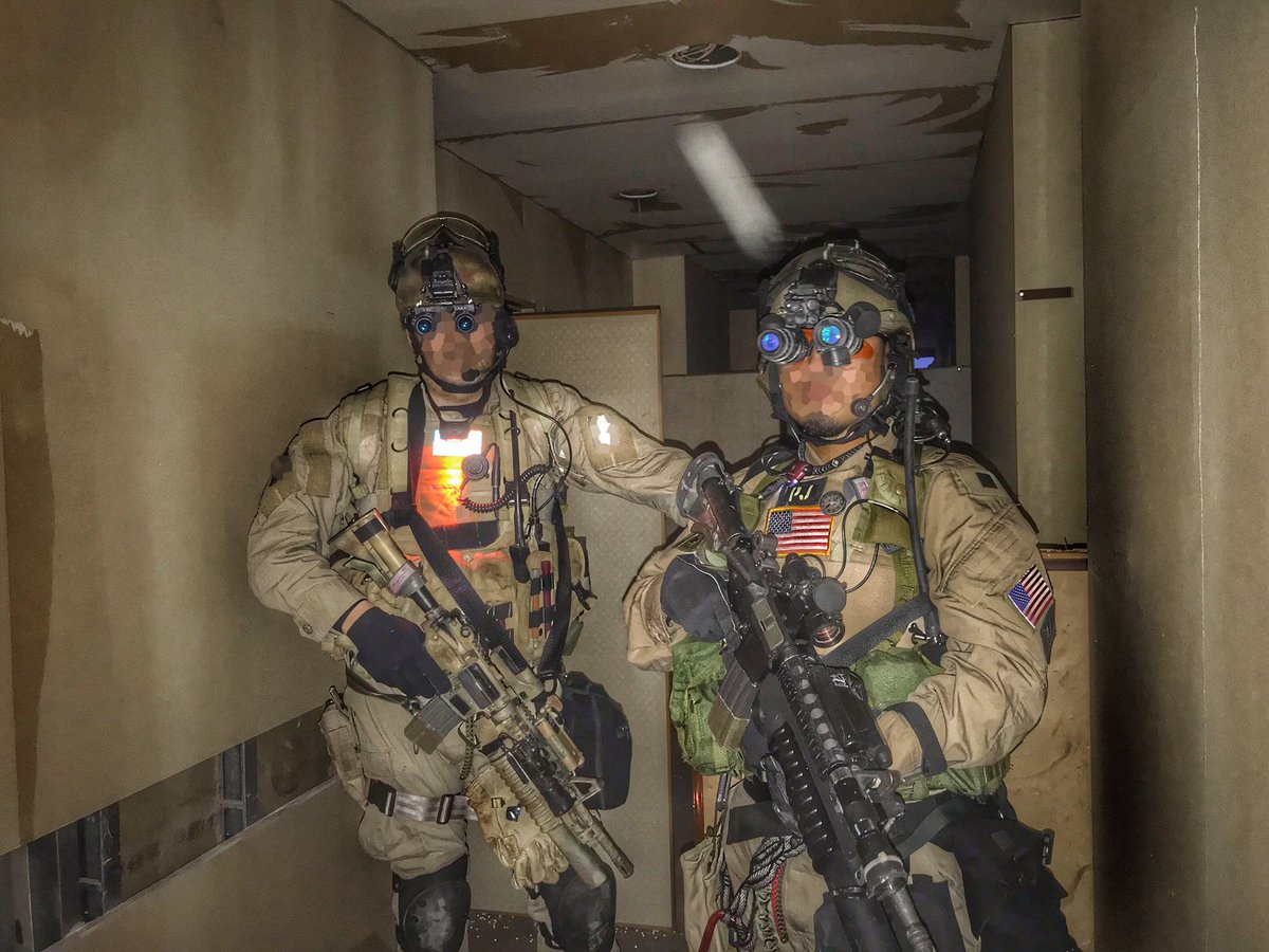 TAKilleeerrr's tweet photo. pj team. #airsoft #milsim #photoshop #paraclete #eagleindustries #londonbridgetrading #m4a1 #sopmod #block1 #blackrifle #ar15 #m203 #ptw #trainingweapon #m9 #sessiondelta
https://t.co/voA3uEkLm9 https://t.co/TrameRVocI