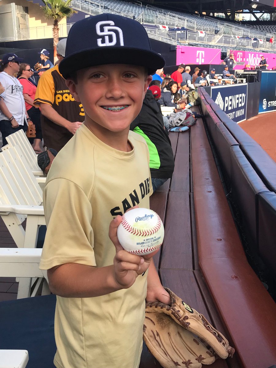 EricAndrews760's tweet photo. #FriarFaithful https://t.co/YS468ynLZk