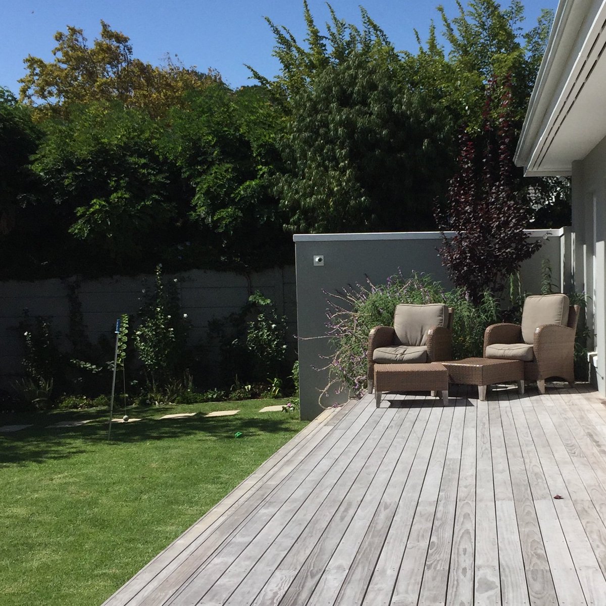 rhino_woodSA's tweet image. Eco-friendly, modified Rhino Wood’s the right outdoor timber if you’re looking for long-lasting beauty. Read more here: bit.ly/2WEf7B6

#ecofriendly #modifiedtimber #rhinowood #timberdeck