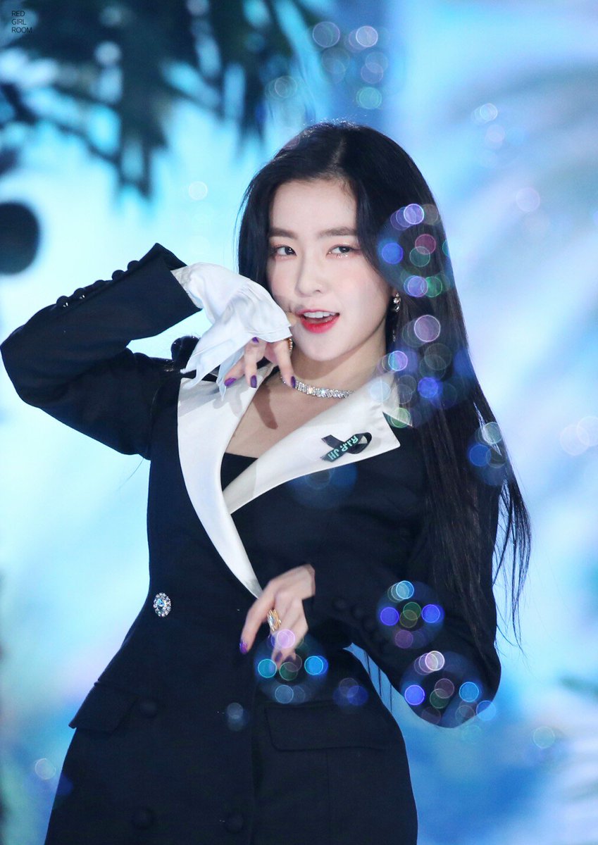 레드소녀 tweet media