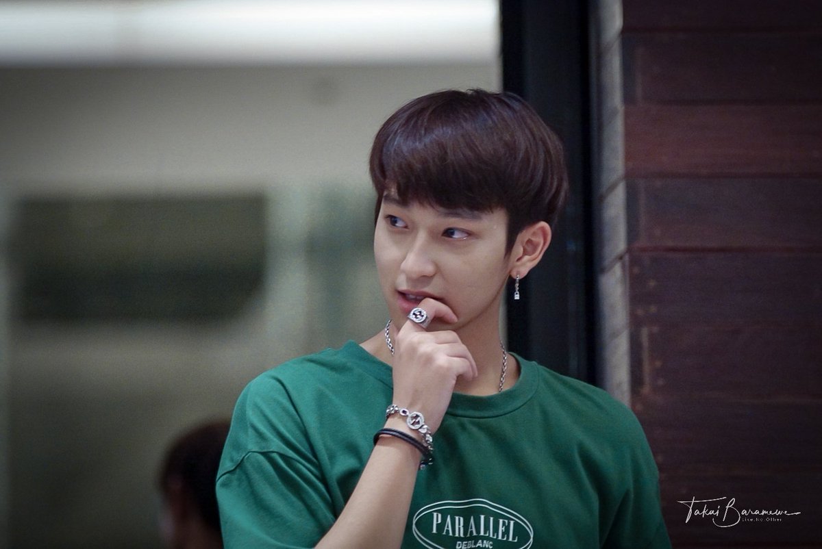 tAkAiAlphA_V2's tweet photo. เราว่า... 
เธออ่ะต้องเป็นบ้าไปแล้วแน่ๆ 

"น่ารักเป็นบ้า" เลยอ่ะเธอ @Chimonac

#ChimonWachirawit
#ชิชาม่อน #เด็กเสี่ย
#��ฮมรูมปลื้มชิม่อน https://t.co/Lj07iPV5pd