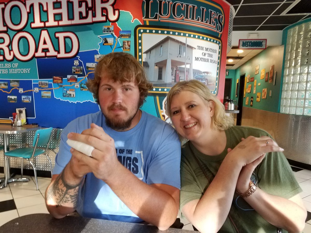 Tclose79's tweet photo. Ok everyone, old photo I know, but just made a deal with my mom since she was asked today. If I can get 500+ retweets she will try out for the women's semi pro football team there in Colorado springs next year (the season for them starts Saturday I guess). Plz make this happen!!! https://t.co/4GpegDaIOd