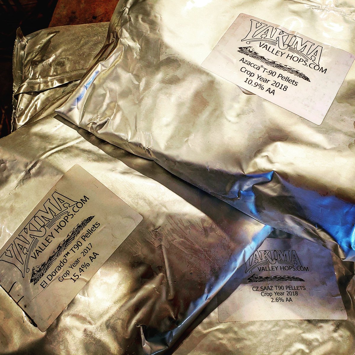 **Azacca**
**El Dorado**
**Saaz**
**Pekko**
**Hallertau Mittelfrüh**

These types of hops can only mean one thing: New beers in the works!

Goses, Pilsners, Double &amp; Triple IPAs. Mmmm

#craftbeer #hops <a href="/YakimaHops/">Yakima Valley Hops</a> #ORbeer #OregonBeer