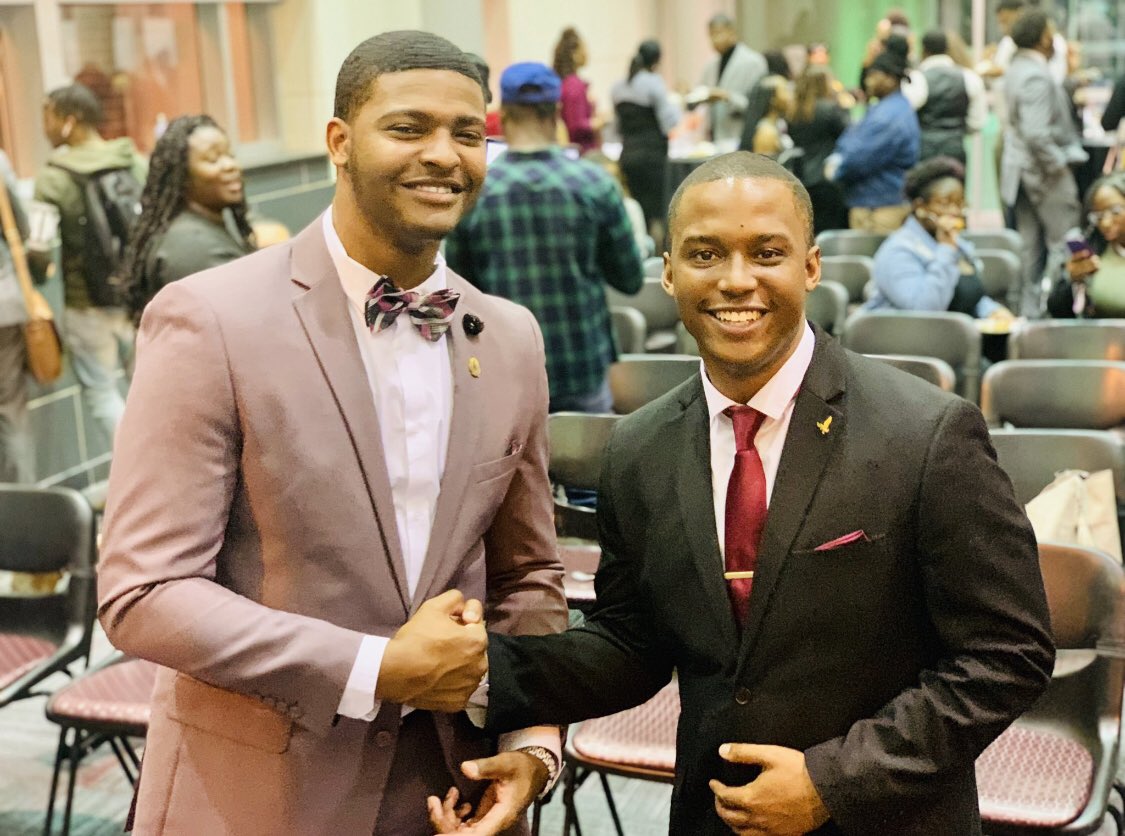 bwhedgebeth's tweet photo. Leadership is a process not a position. I am honored to be passed the torch from my LB @KingIcy_ He’s guided me and showed me the definition of servant leader. I’m ready to Lay The Foundation and assist in building a culture that we will all be proud to be a part of. #PresClub 🙏🏾 https://t.co/EycJseFeid