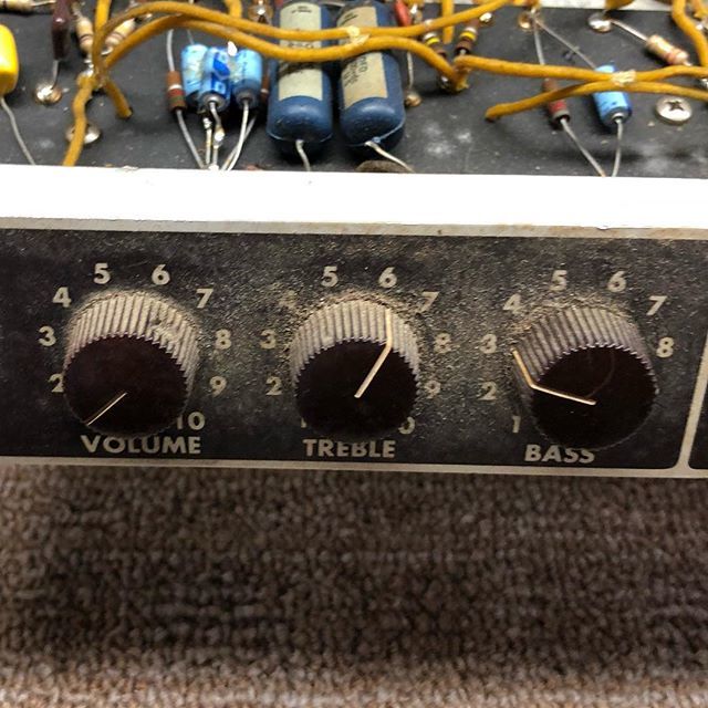 FuchsAudio's tweet image. Mojo. #Fuchsaudio 
#fuchsaudiotech
#futone 
#greattone 
#madeinusa 
#tubeamps 
#jerseymade
#plushfxpedals 
#tubeampsrock
#tubeamprepair 
#boutiqueamps 
#thegearpage 
#JoeBonamassa
#notyourdaddiesdumble
#fuchsods
#fuchsodsclassic
#fuchsods2
#fuchscasinoam… ift.tt/2UswTJS
