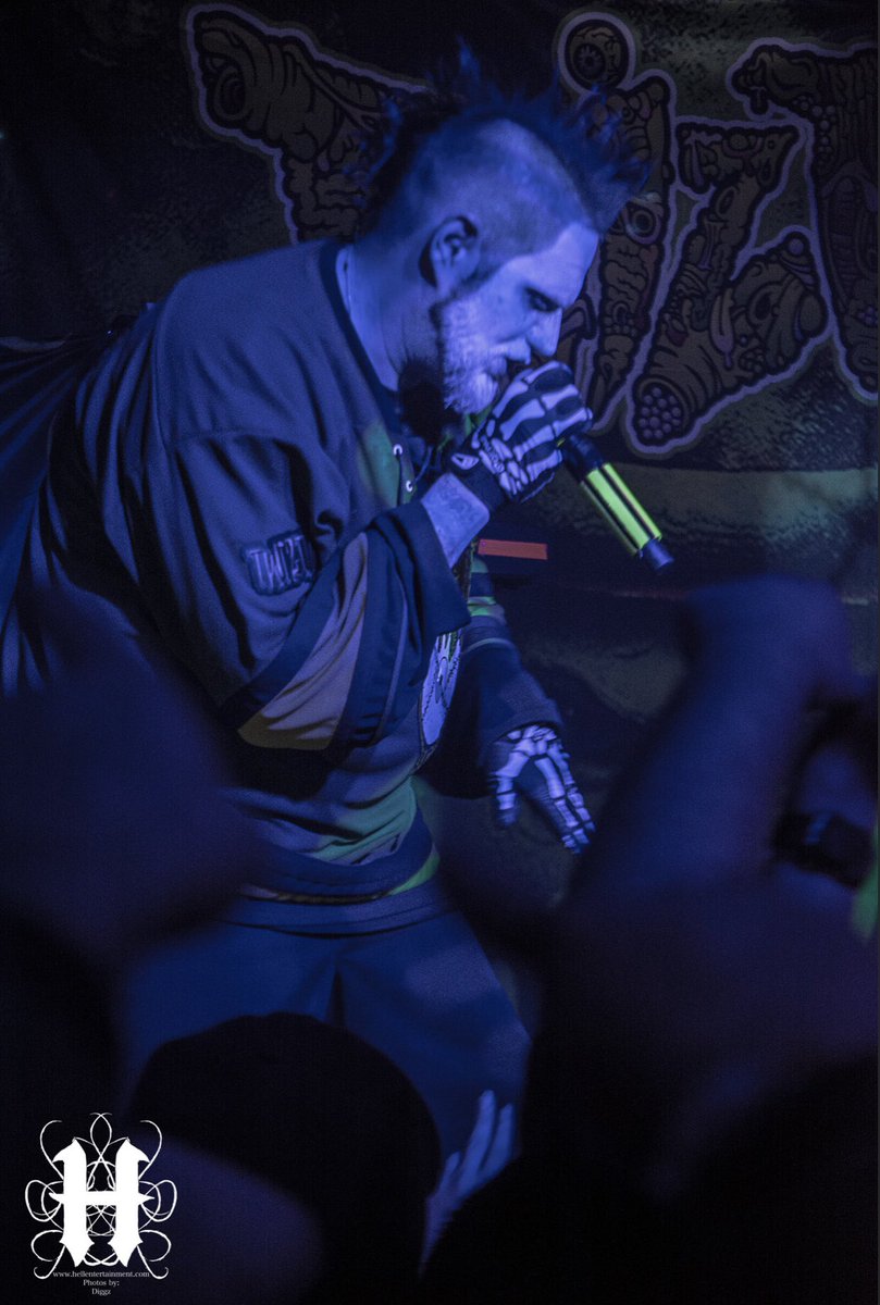 mediabydiggz's tweet image. Diggz is back at this time with the demented duo @tweetmesohard 
This is from this last Friday’s mystery show in Worcester Ma at the Palladium. @majikninjaent #madrox #monoxide #MNE #wemakeitweird #letsgetweird #hellentertainment #independenceday #greenbook #mutant