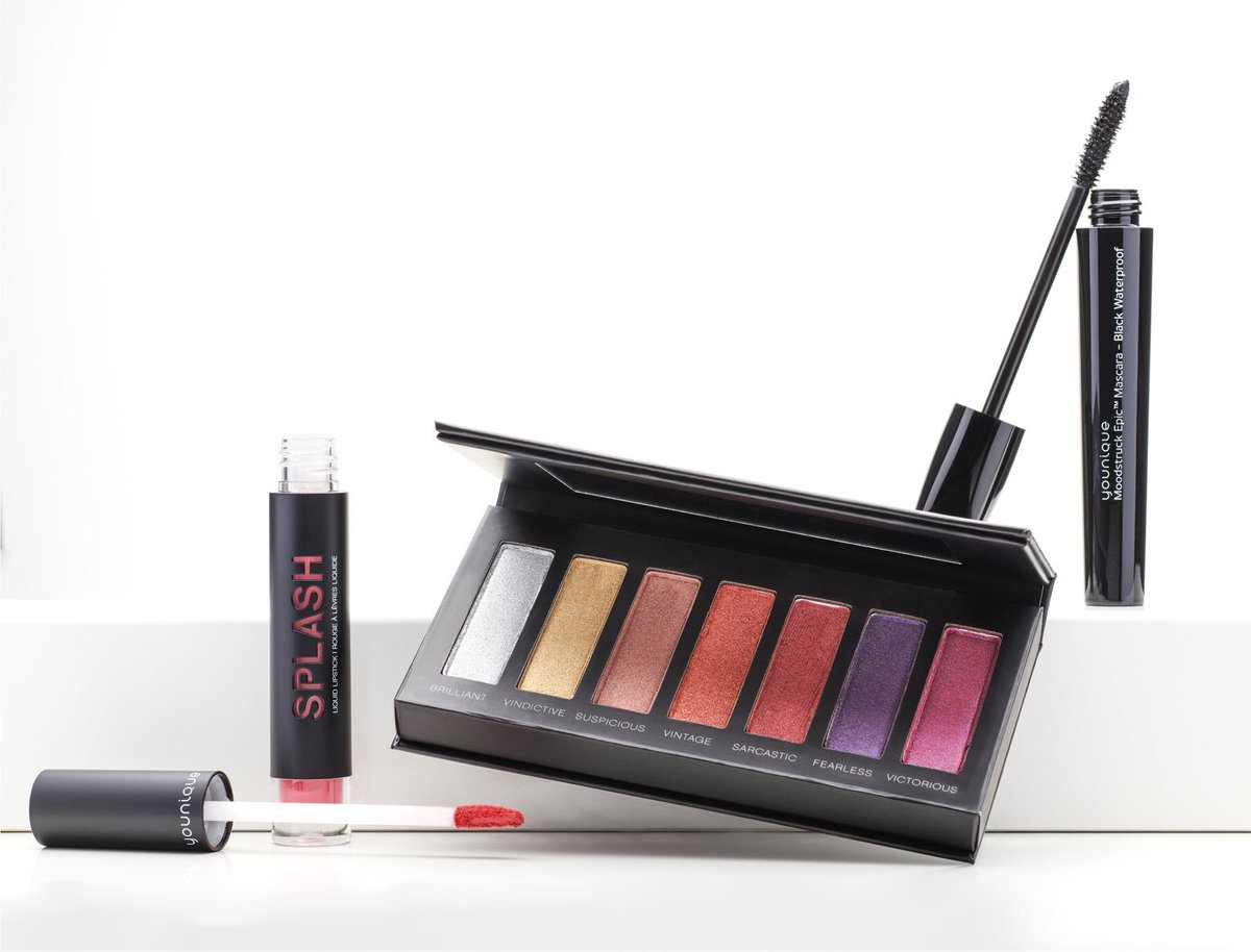 heather_eudy's tweet photo. Would you wear these colors? #eyeshadow #makeup #beauty #eyeshadowpalette #makeupbloggers #beautybloggers https://t.co/ImP2Xi1HKs